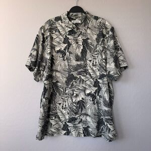 Tommy Bahama XLarge Black White Floral Hawaiian 100% Silk Short Sleeve Button Up